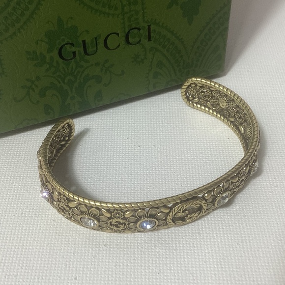 Gucci GG Gold Bangle Bracelet - Picture 1 of 3
